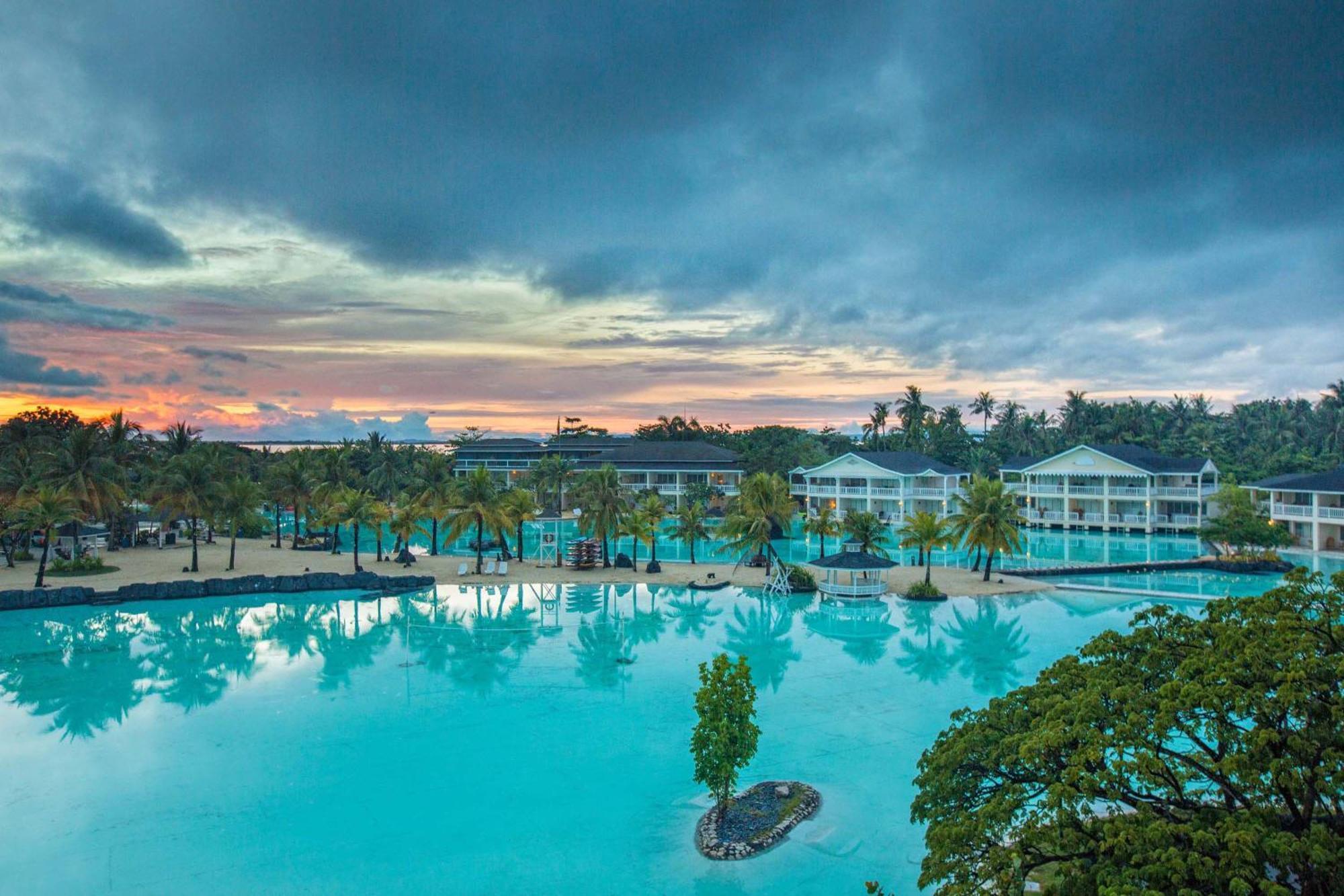 Plantation Bay Resort And Spa Lapu-Lapu City Exterior photo